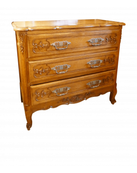 Finely carved chest of drawers